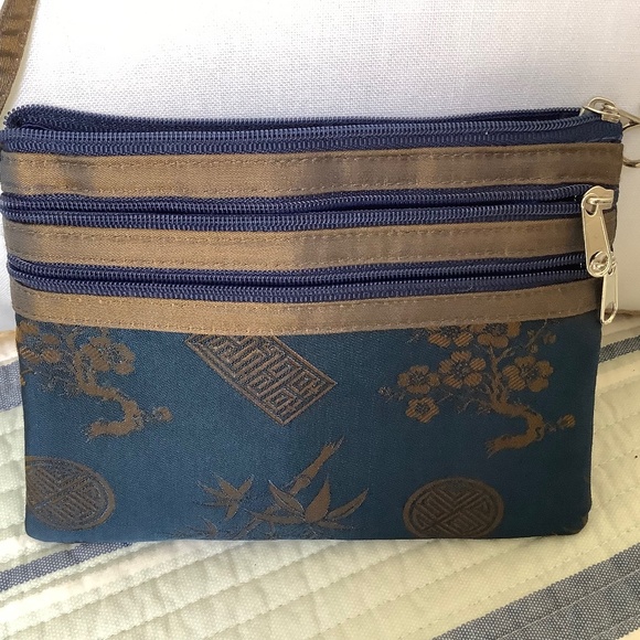 Cosmetic case, mini zippered purse jewelry case - Picture 3 of 7